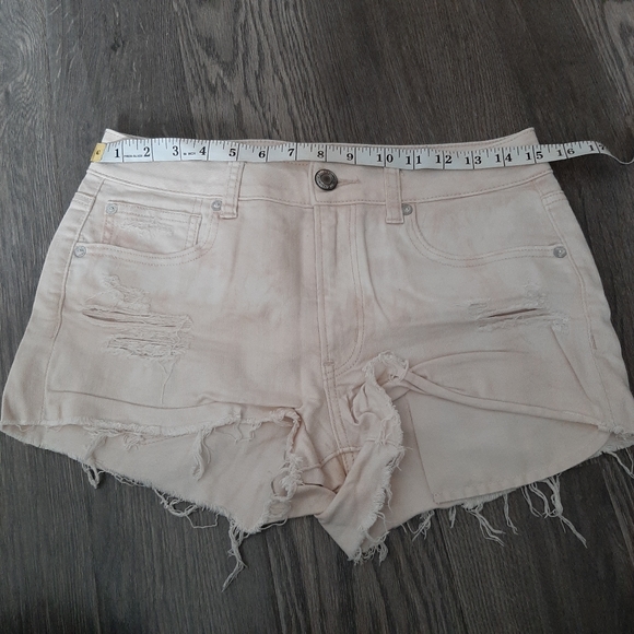 American Eagle pink size 8 High Rise Jean Short - Picture 2 of 4